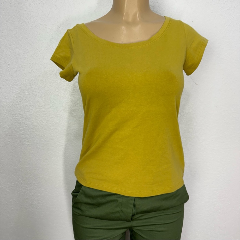 Eileen Fisher mustard cotton Tee womens size XS stretch cap short sleeve